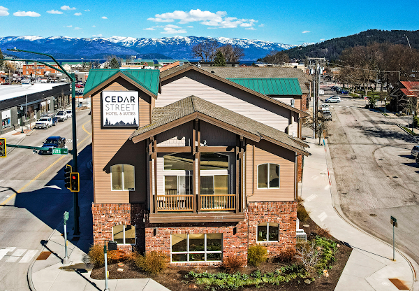 Sandpoint Hotel & Suites interior