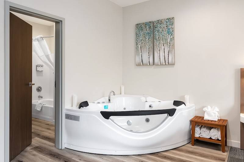 Sandpoint Hotel & Suites
